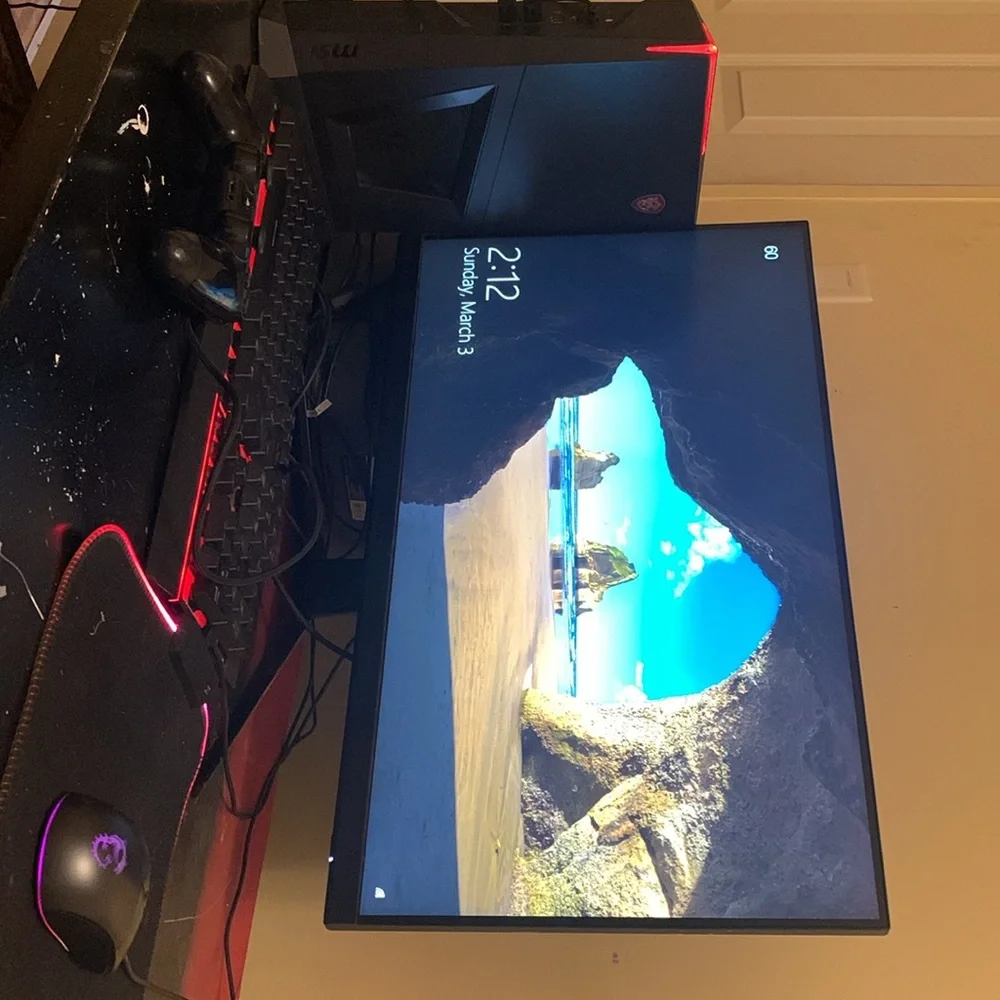 I am selling pc, monitor, mouse and keyboard, and control, mouse pad and Mike